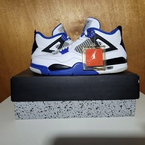 Jordan 4 motorsports